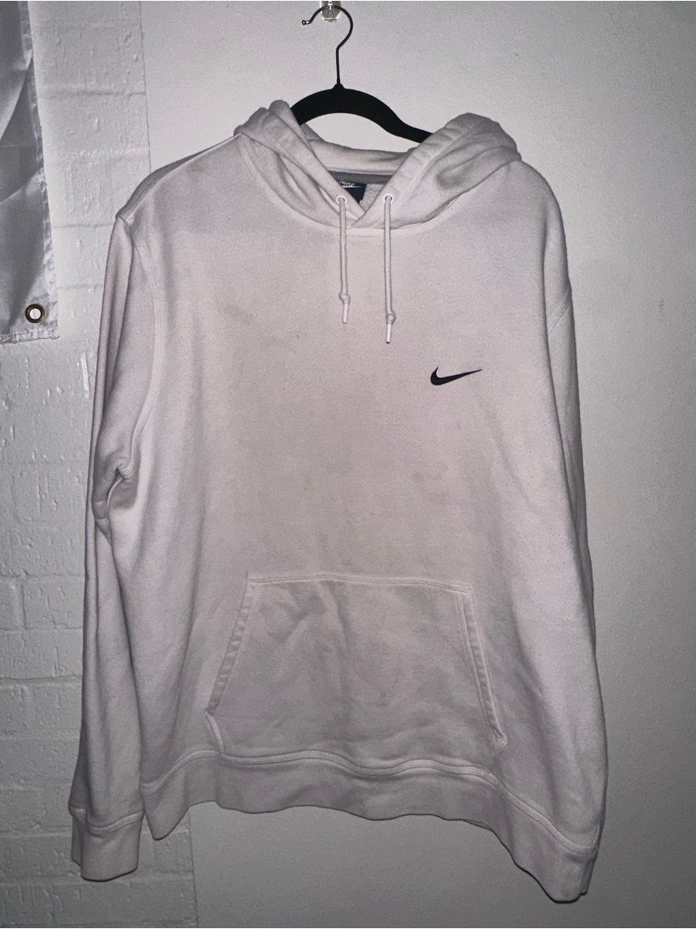 Nike Men's White Hoodie with Black Swoosh
